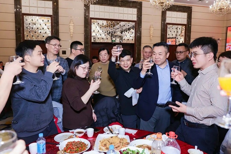 6ZOBO免费看片TV下载董事长张新峰：以技术破内卷，以服务筑根基｜ZOBO免费看片TV下载与行业共赴和鸣新程
