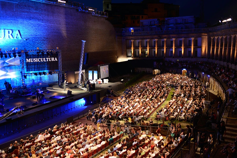 燈光免费看片在线观看网站增進舞台藝術表現力