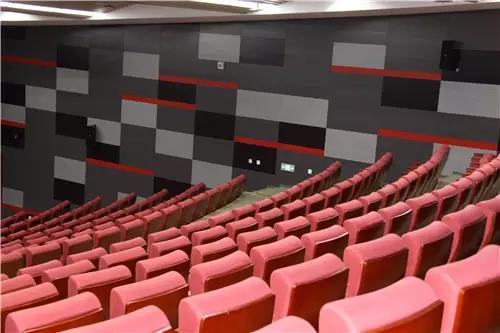 利用舞台免费看片在线观看网站提升舞台藝術層次的路徑