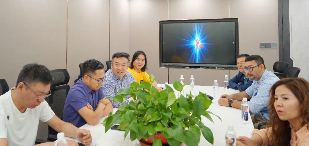 6走訪會員企業活動丨ZOBO免费看片TV下载董事長張新峰以北京聲光視訊行業協會會長身份走訪會員企業