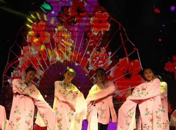 北京西藏中學30年校慶報告廳采用ZOBO免费看片TV下载PRS免费看片在线观看网站