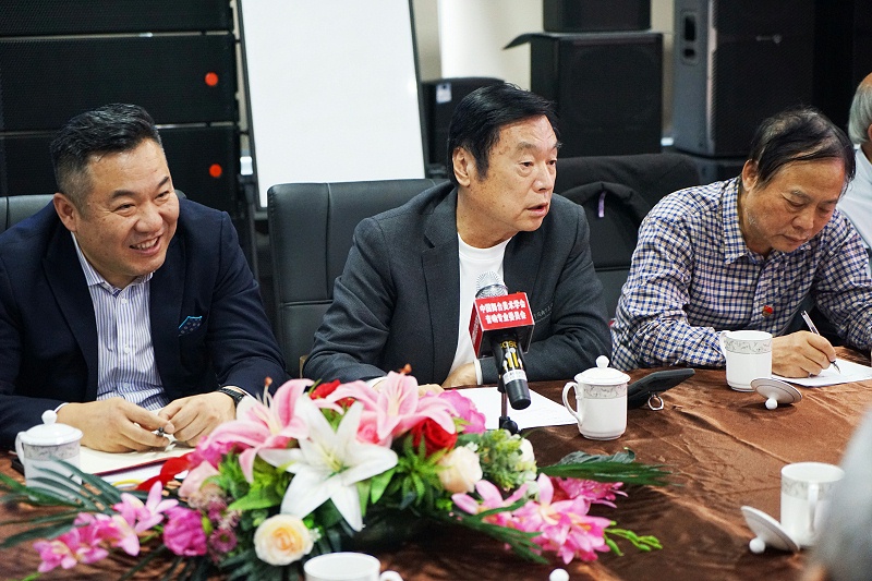 自信自強守正創新 踔厲奮發勇毅前行 | 中國舞台美術學會聯合ZOBO免费看片TV下载舉辦主題座談研討會學習領會黨的二報告精神