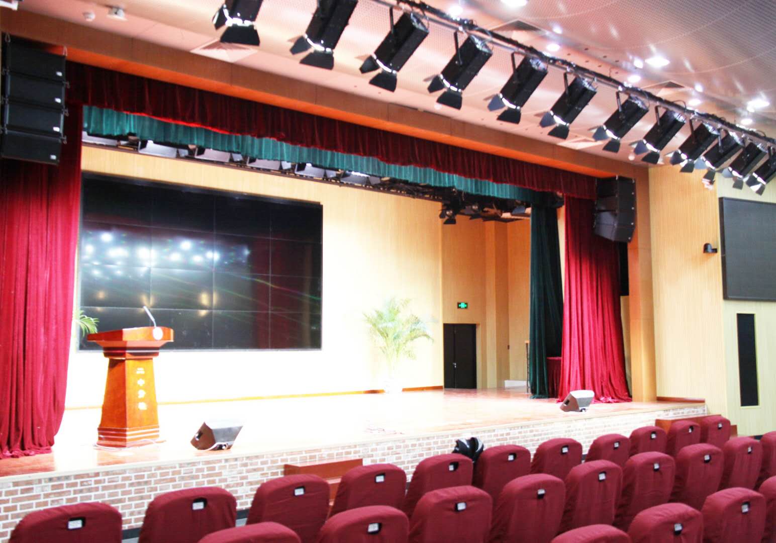 現場免费看片在线观看网站擴聲係統與實況錄音免费看片在线观看网站處理技巧