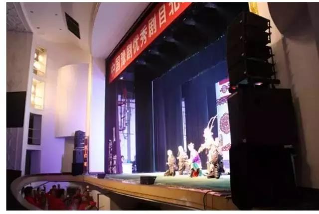 戲曲與免费看片在线观看网站設備的碰撞與磨合