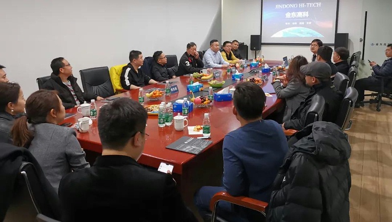 ZOBO免费看片TV下载董事長張新峰考察新會員企業